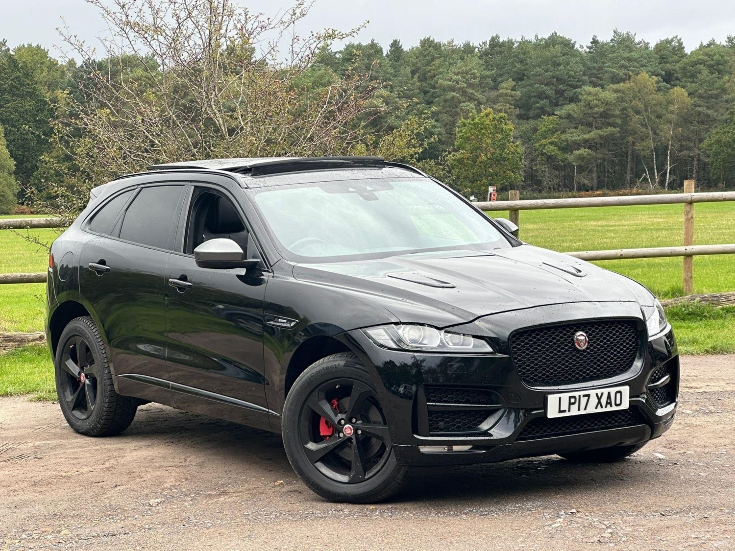 Jaguar F-PACE Listing Image