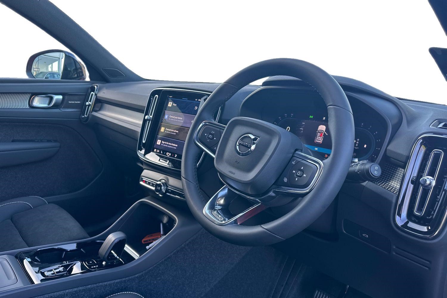 Volvo XC40 Listing Image