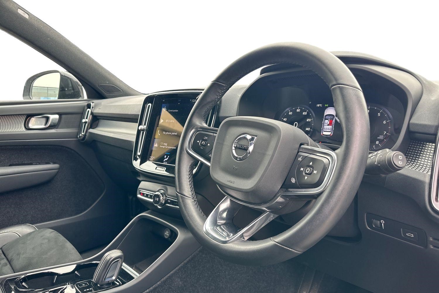 Volvo XC40 Listing Image