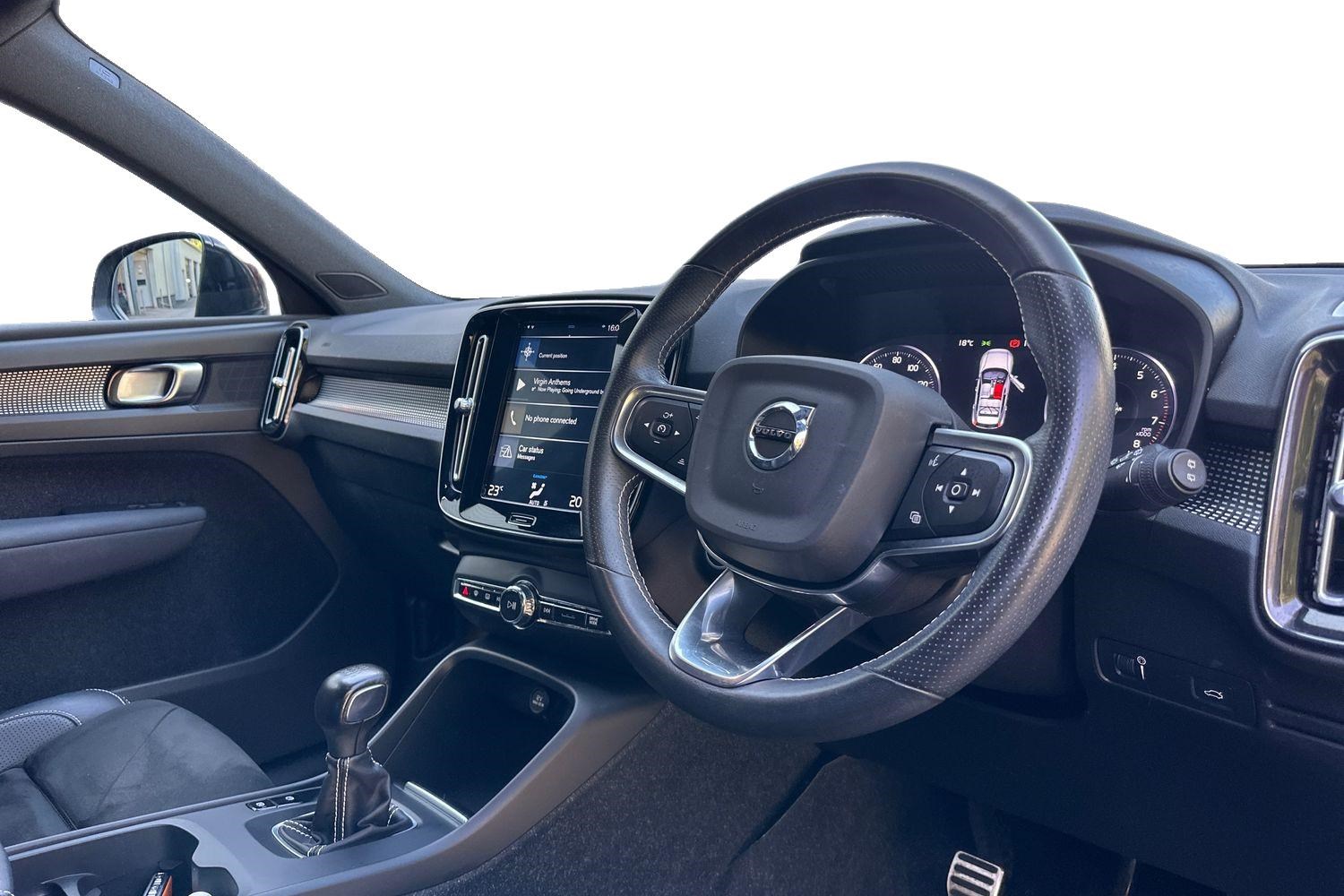 Volvo XC40 Listing Image