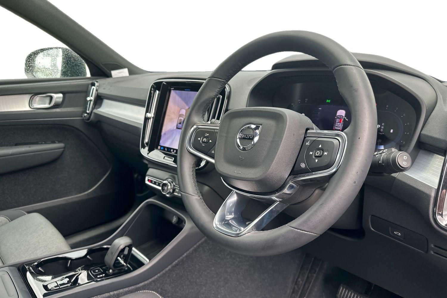 Volvo XC40 Listing Image