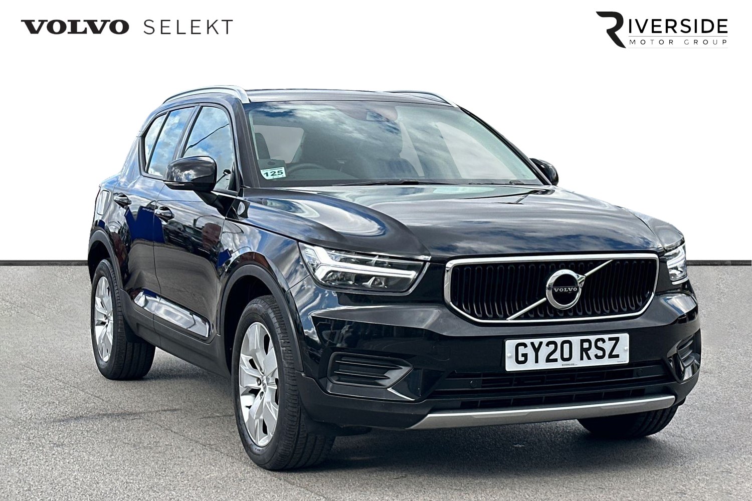 Volvo XC40 Listing Image