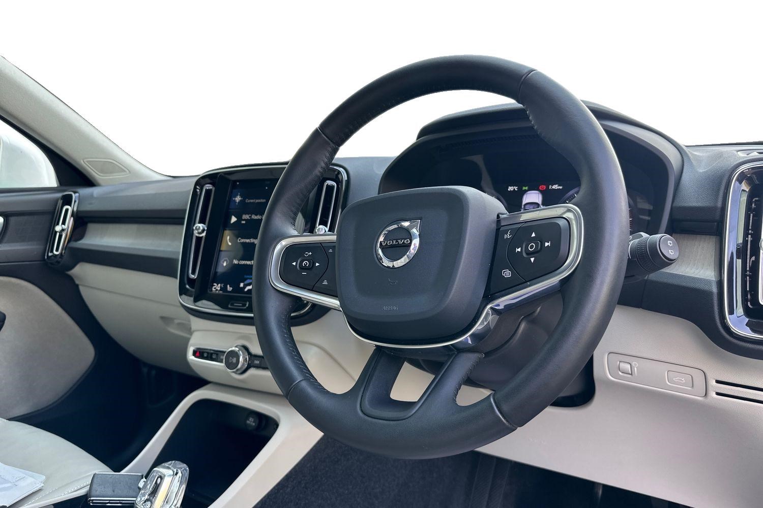 Volvo XC40 Listing Image