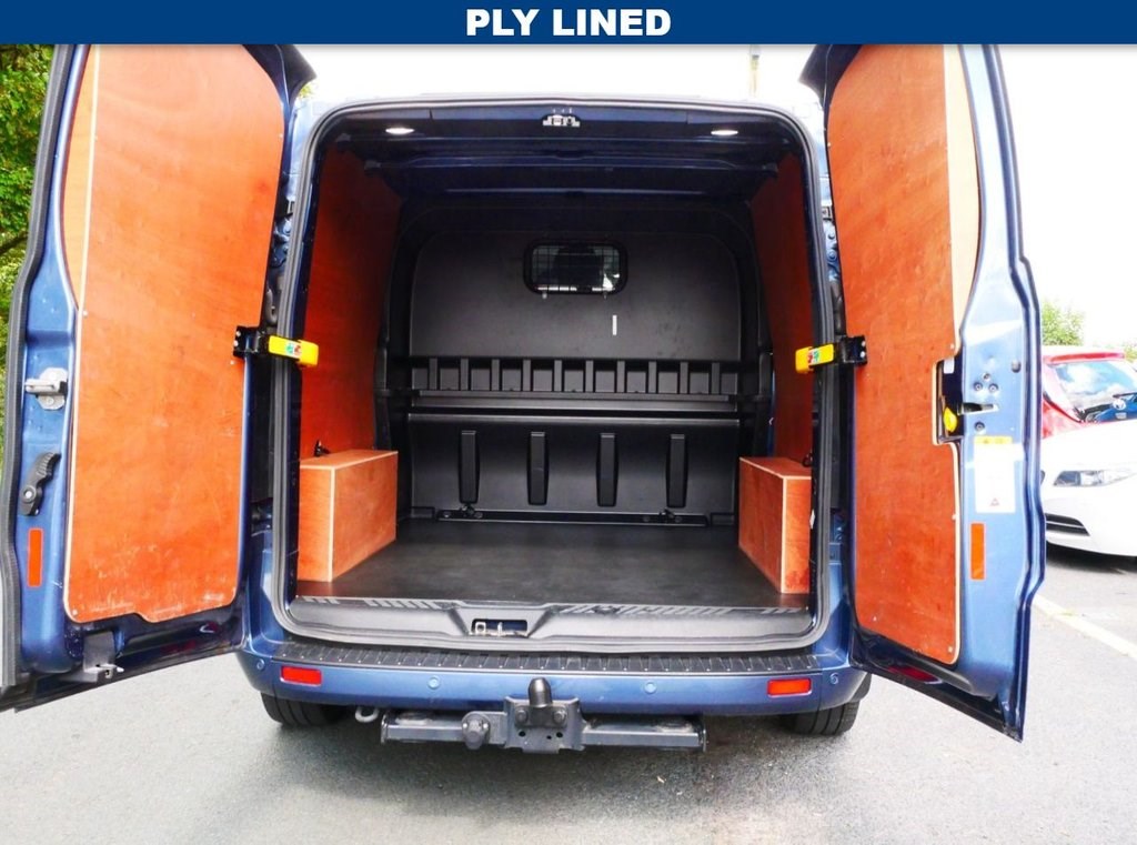 Ford Transit Custom Listing Image