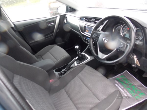 Toyota Auris Listing Image