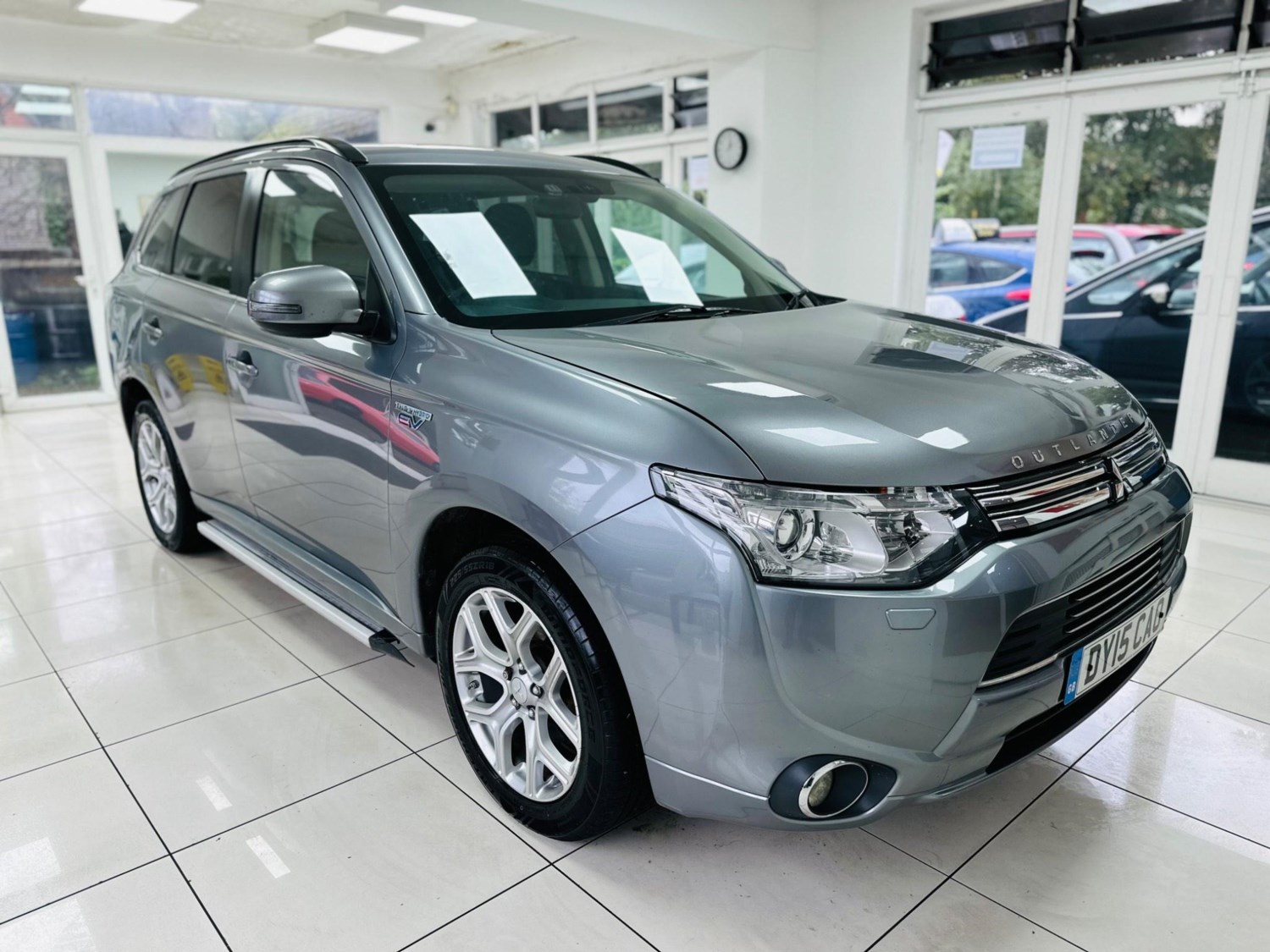 Mitsubishi Outlander Listing Image