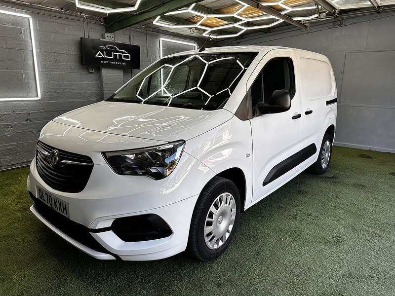 Vauxhall Combo Listing Image