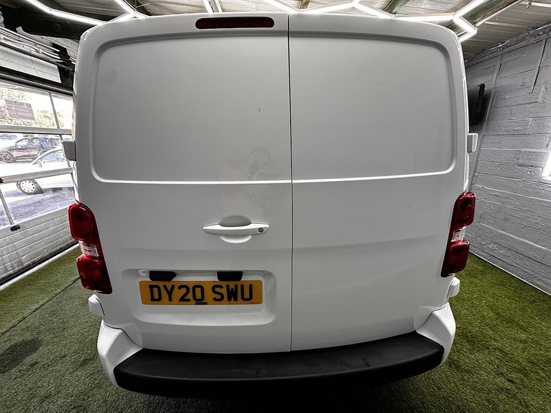 Vauxhall Vivaro Listing Image