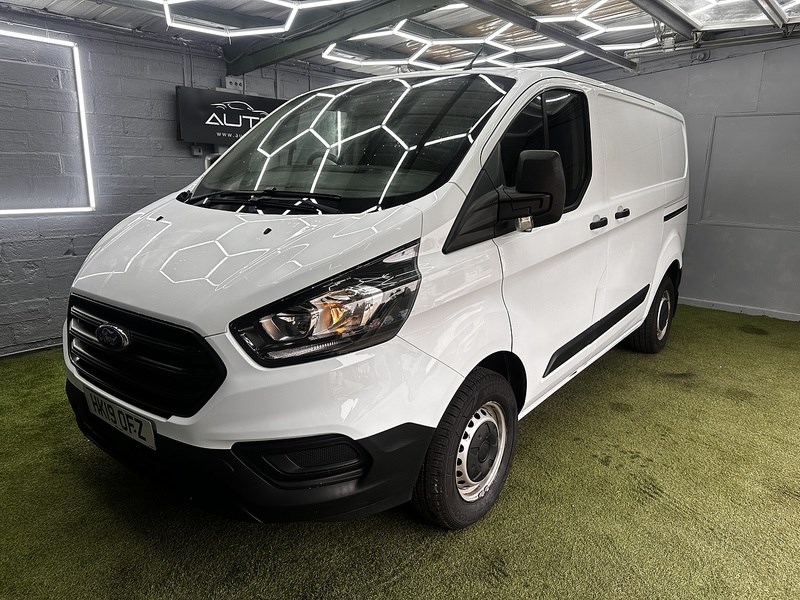 Ford Transit Custom Listing Image