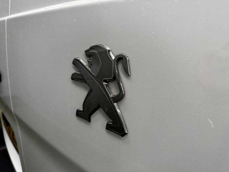 Peugeot Expert Listing Image