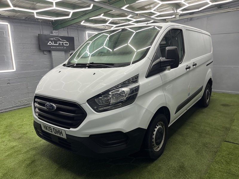 Ford Transit Custom Listing Image