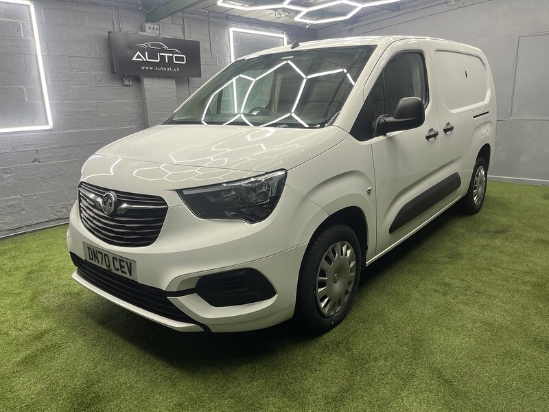 Vauxhall Combo Listing Image