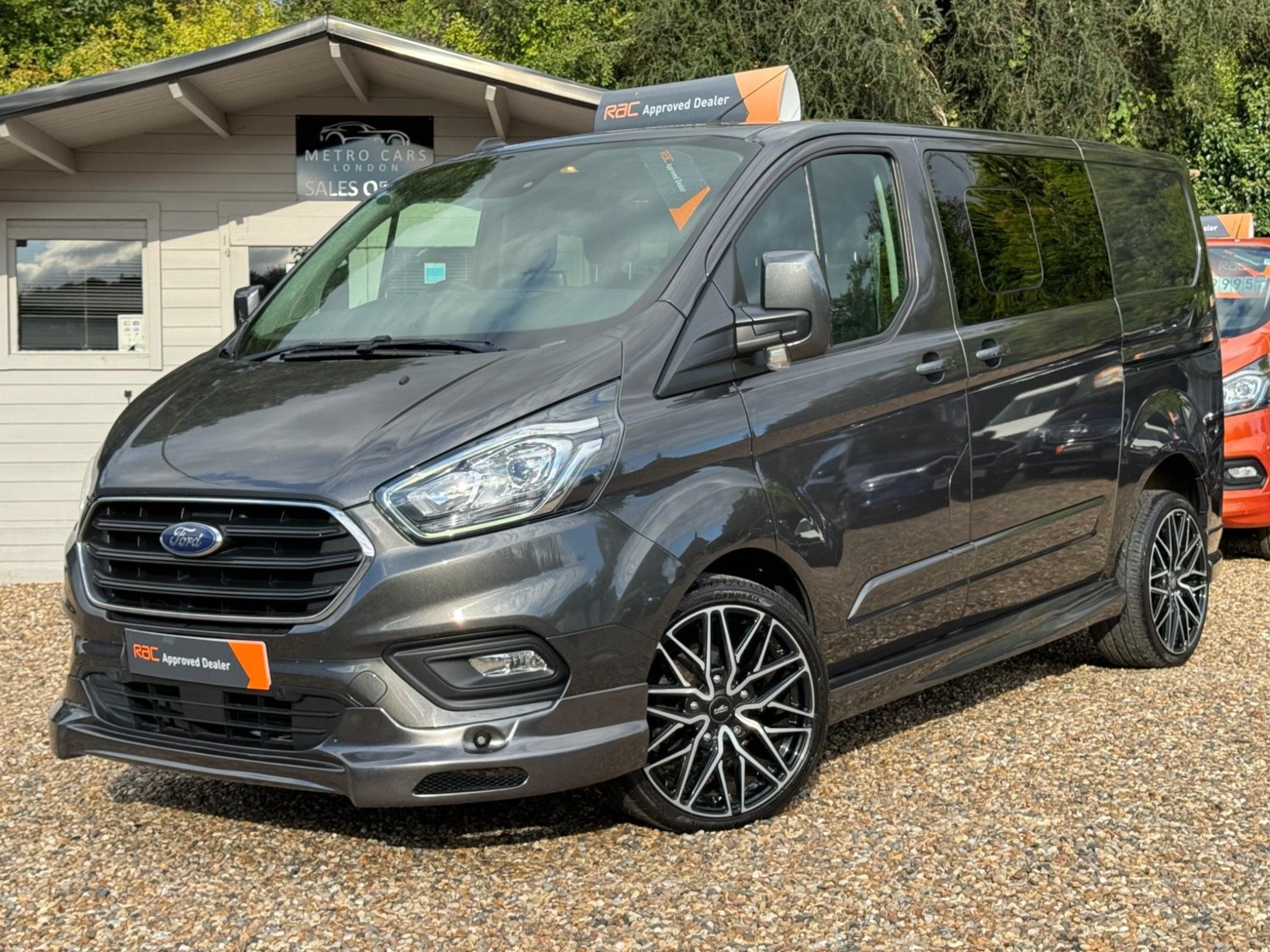 Ford Transit Custom Listing Image