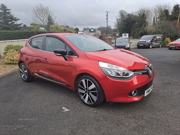 Renault Clio Listing Image