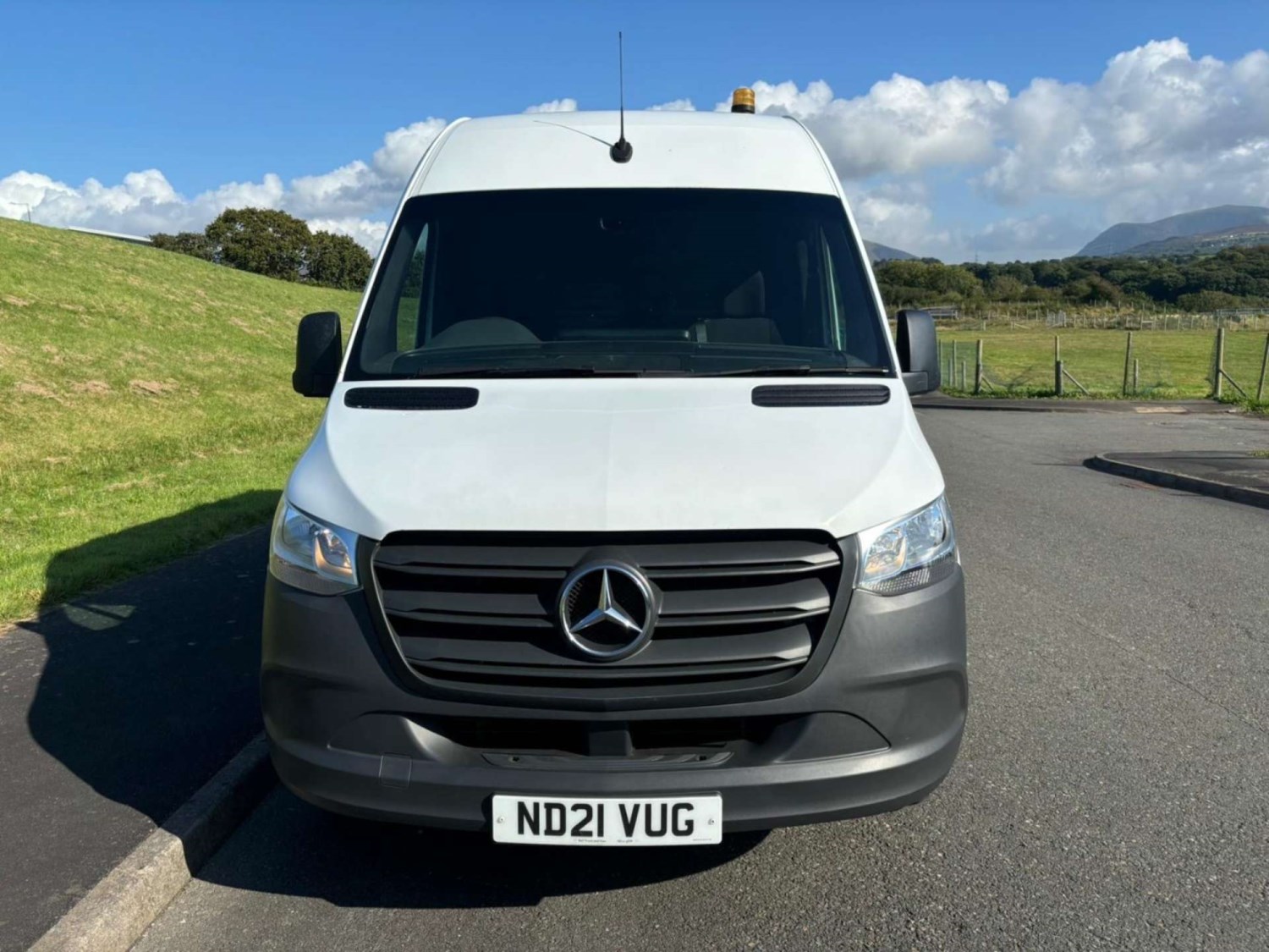 Mercedes-Benz Sprinter Listing Image