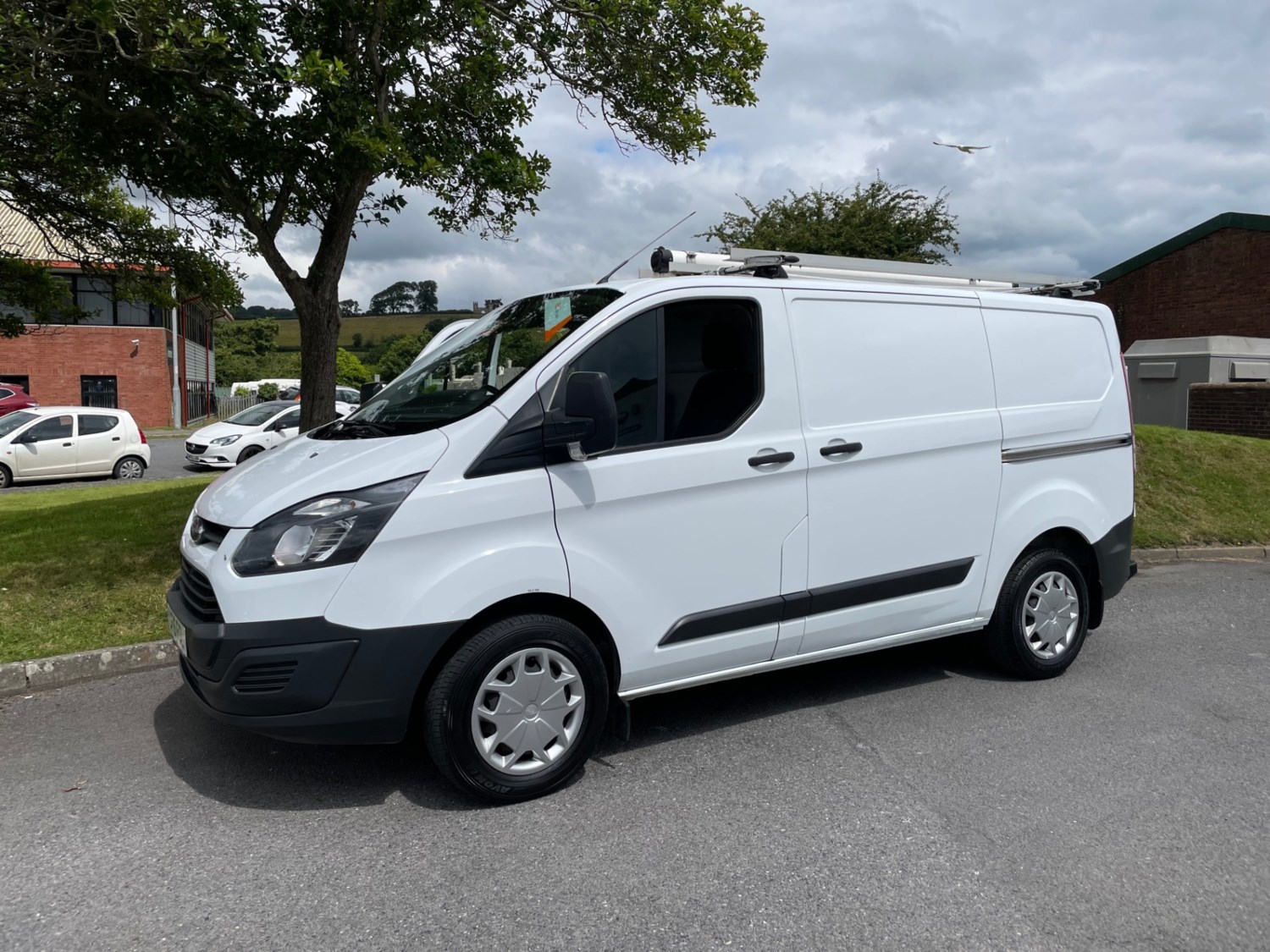 Ford Transit Custom Listing Image