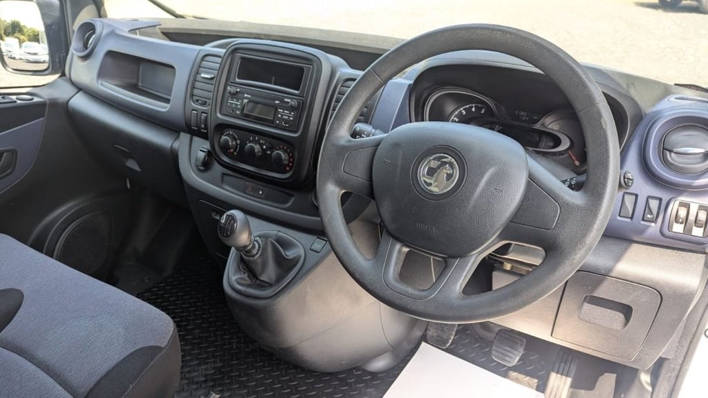 Vauxhall Vivaro Listing Image