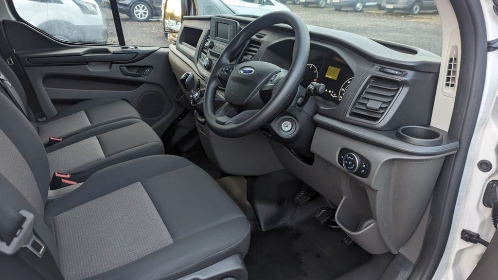 Ford Transit Custom Listing Image