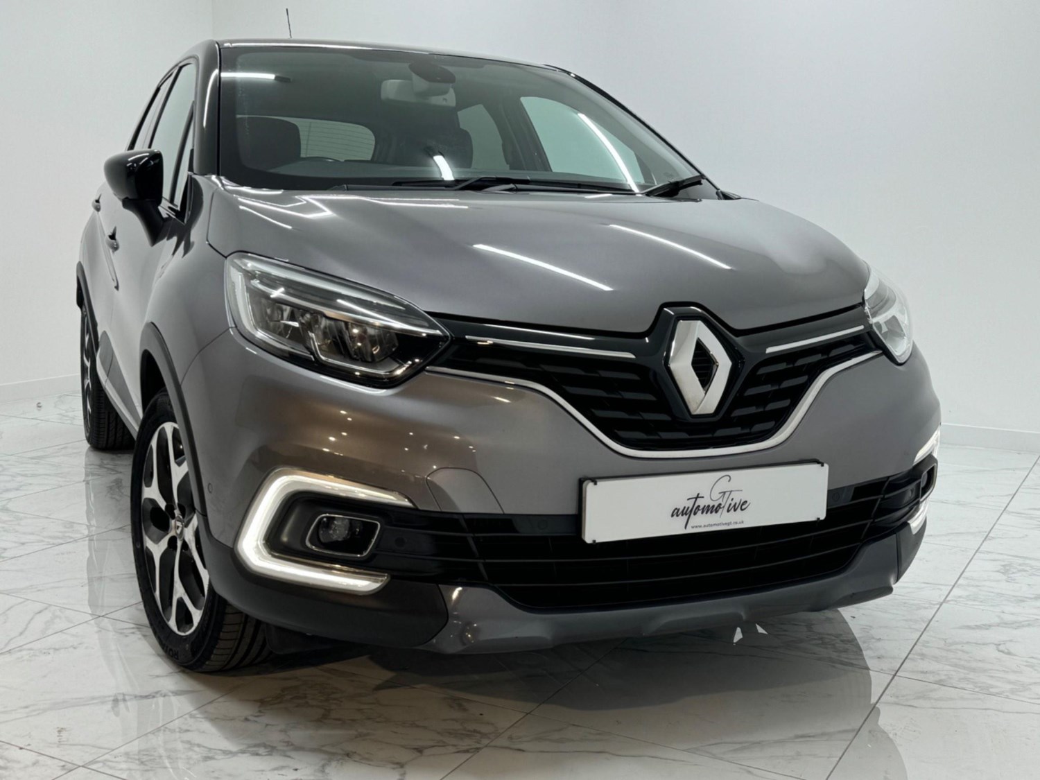 Renault Captur Listing Image