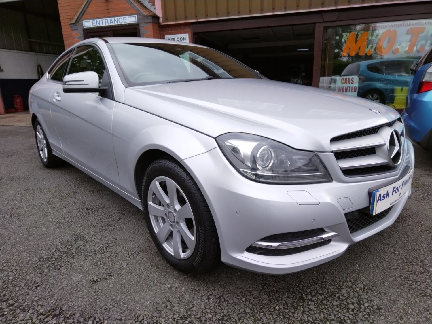 Mercedes-Benz C-Class Listing Image