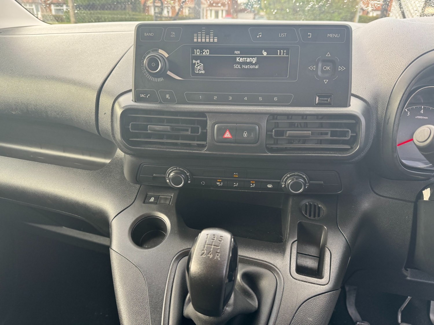 Vauxhall Combo Listing Image