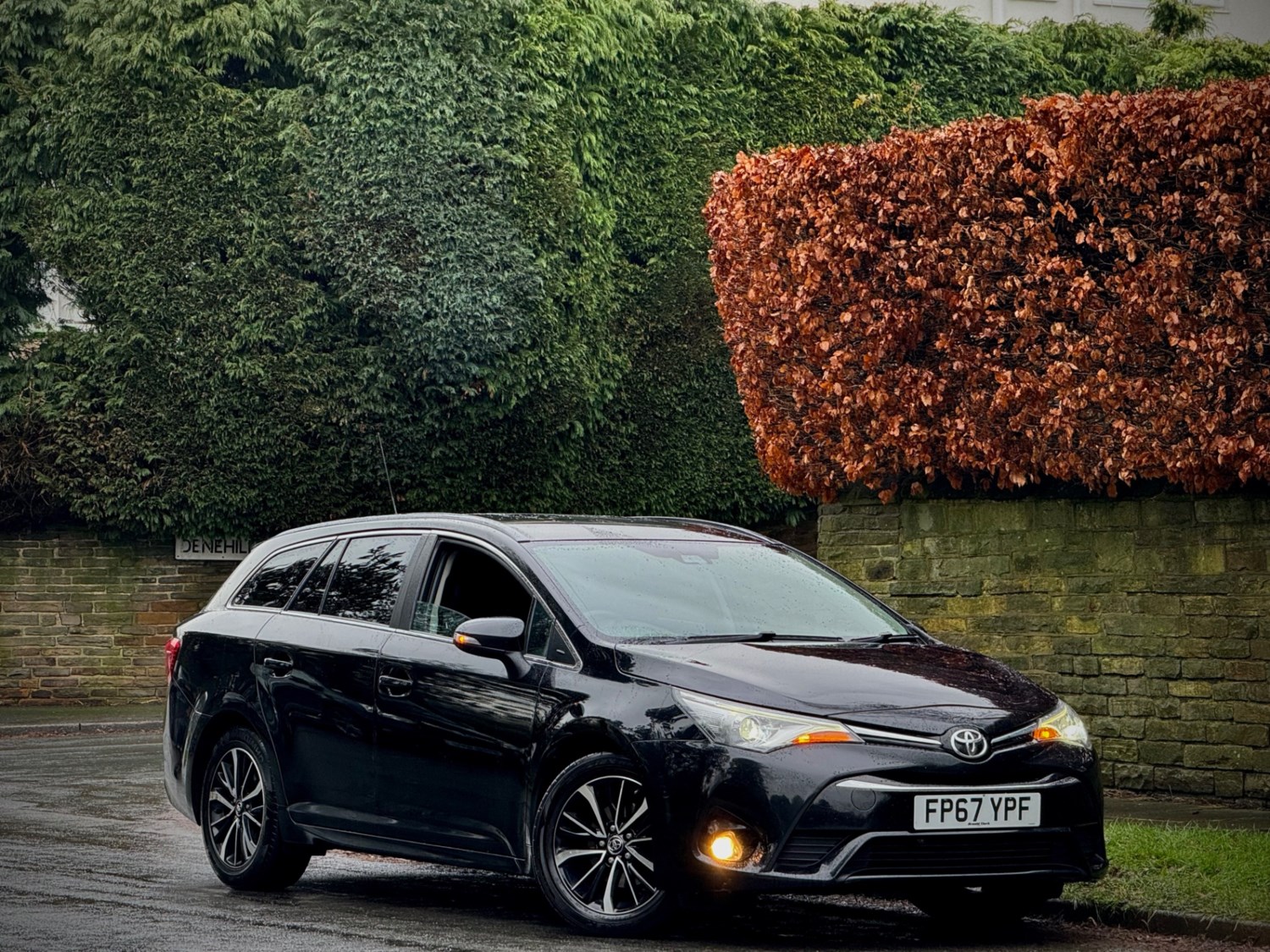 Toyota Avensis Listing Image