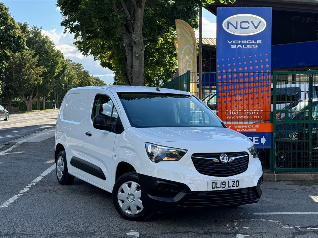 Vauxhall Combo Listing Image