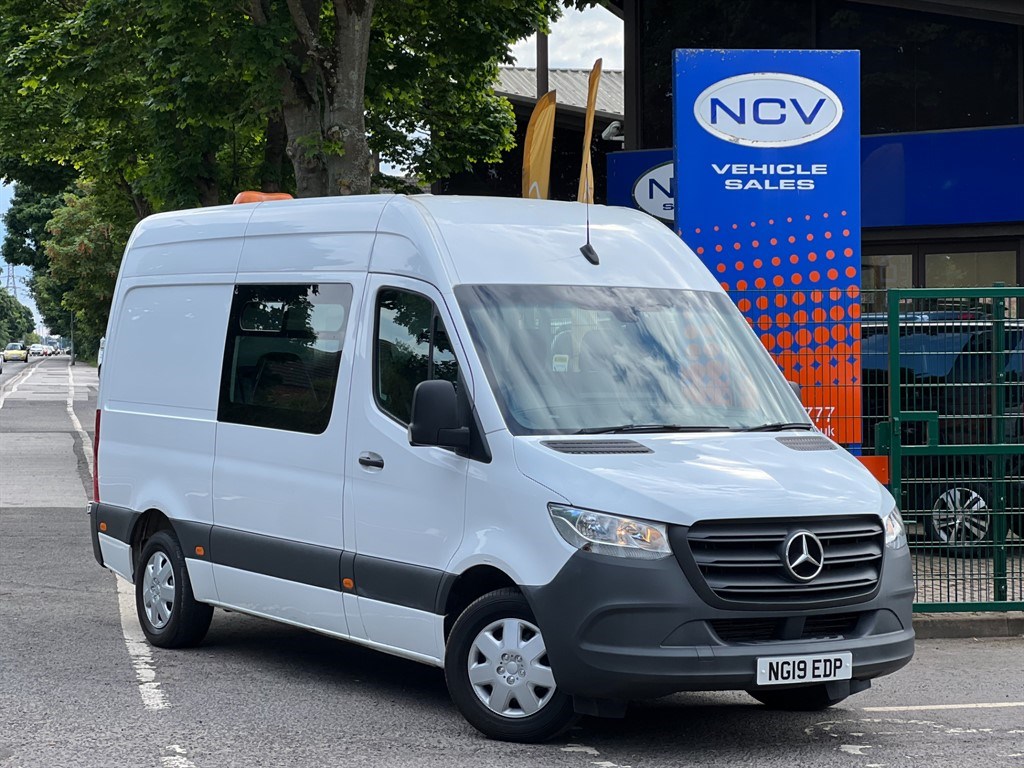 Mercedes-Benz Sprinter Listing Image