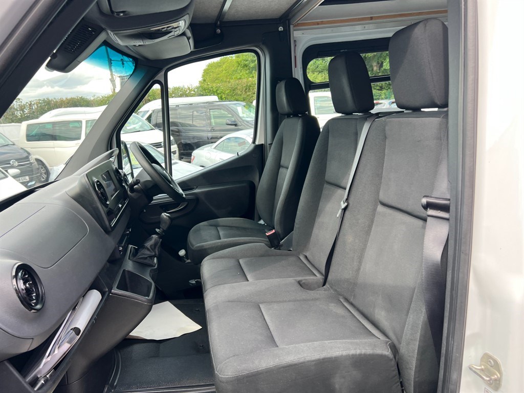 Mercedes-Benz Sprinter Listing Image