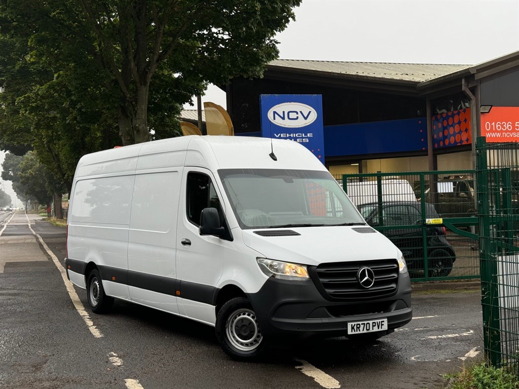 Mercedes-Benz Sprinter Listing Image