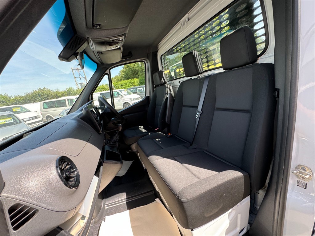 Mercedes-Benz Sprinter Listing Image