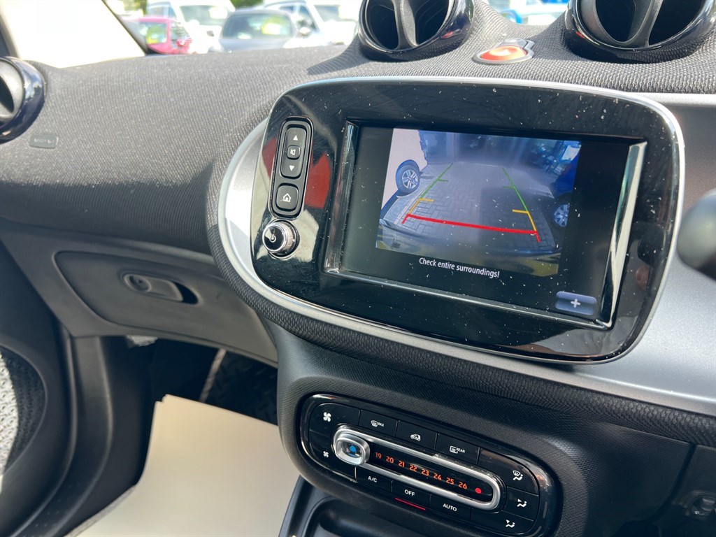 Smart fortwo Listing Image