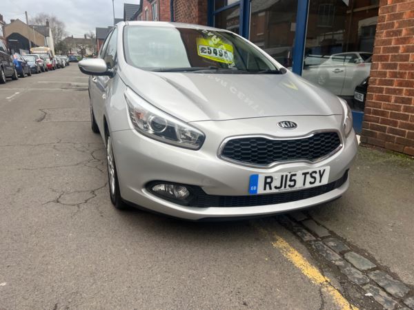 2015 (15) Kia Ceed 1.6 CRDi 1 EcoDynamics 5dr For Sale In Stoke-On-Trent, Staffordshire