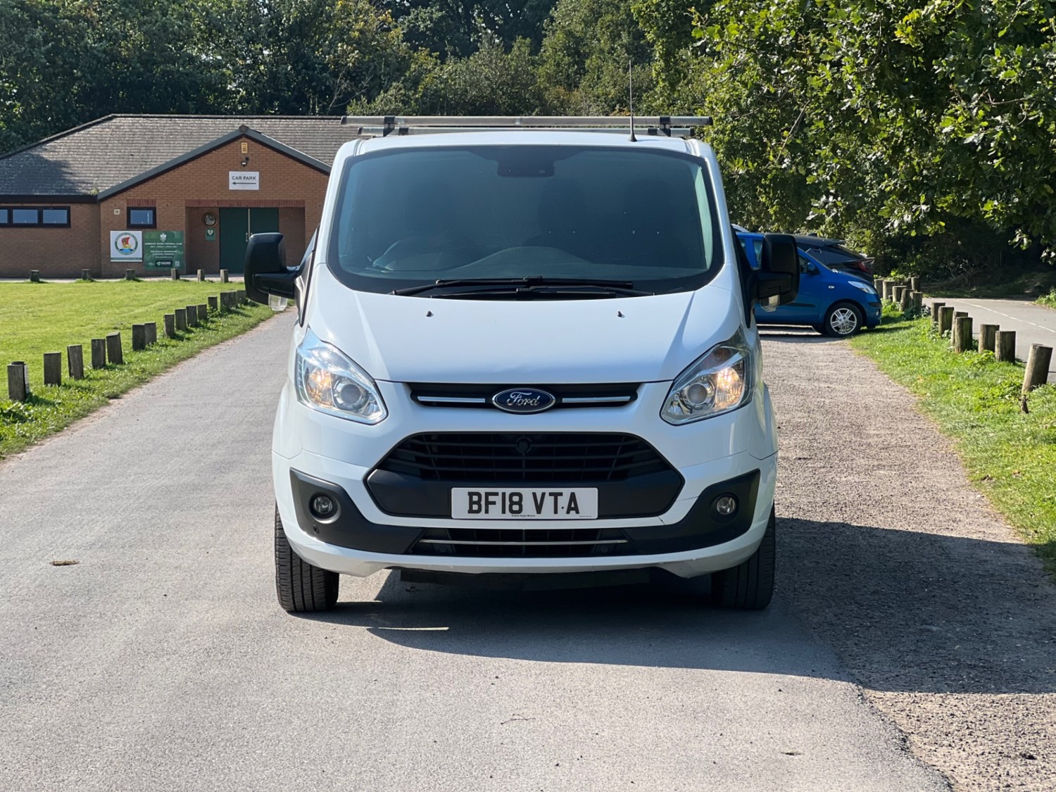 Ford Transit Custom Listing Image