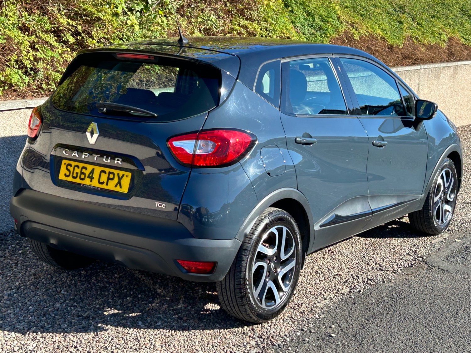 Renault Captur Listing Image