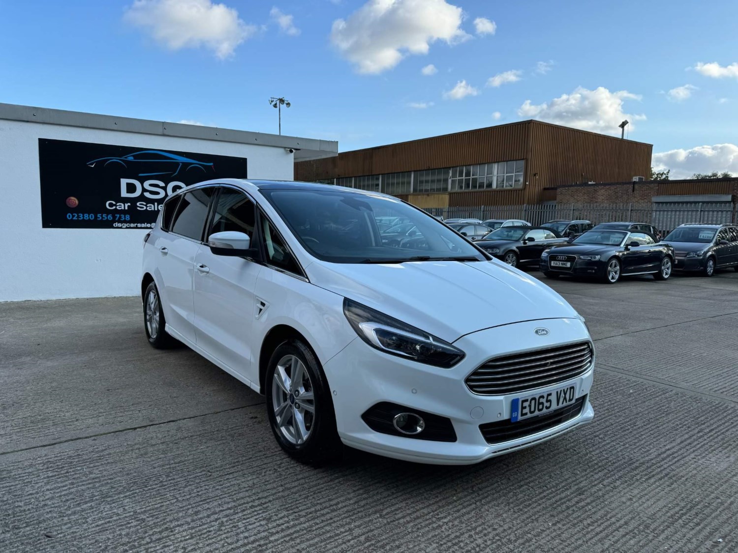 Ford S-Max Listing Image