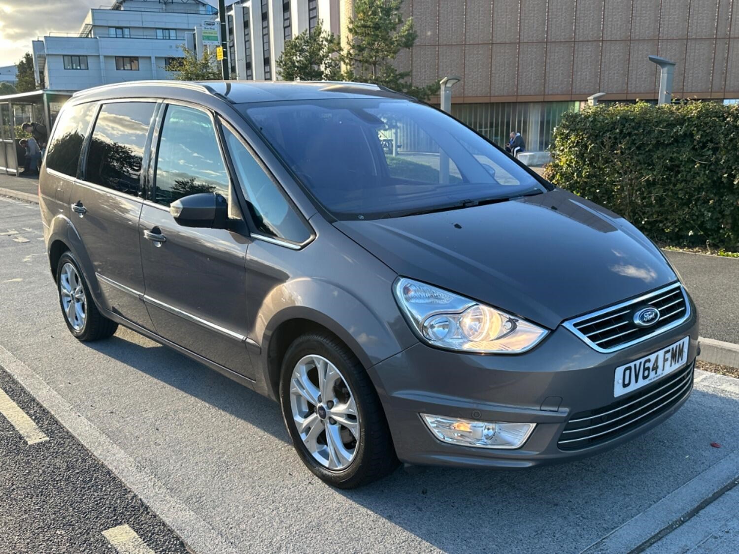 Ford Galaxy Listing Image