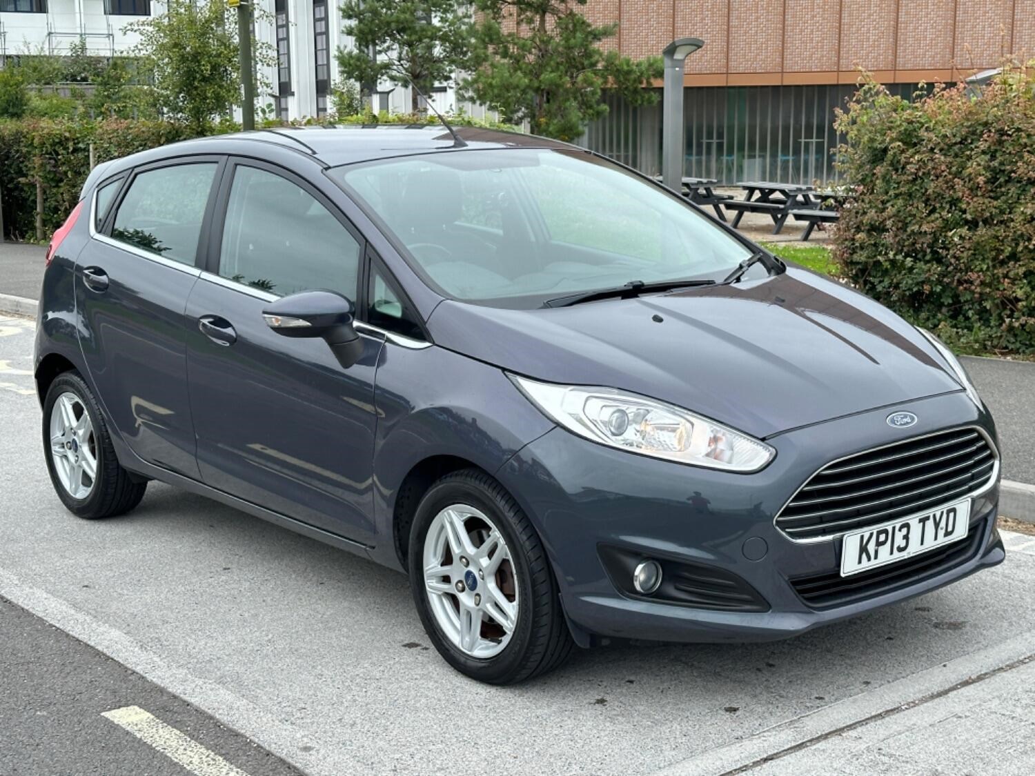 Ford Fiesta Listing Image