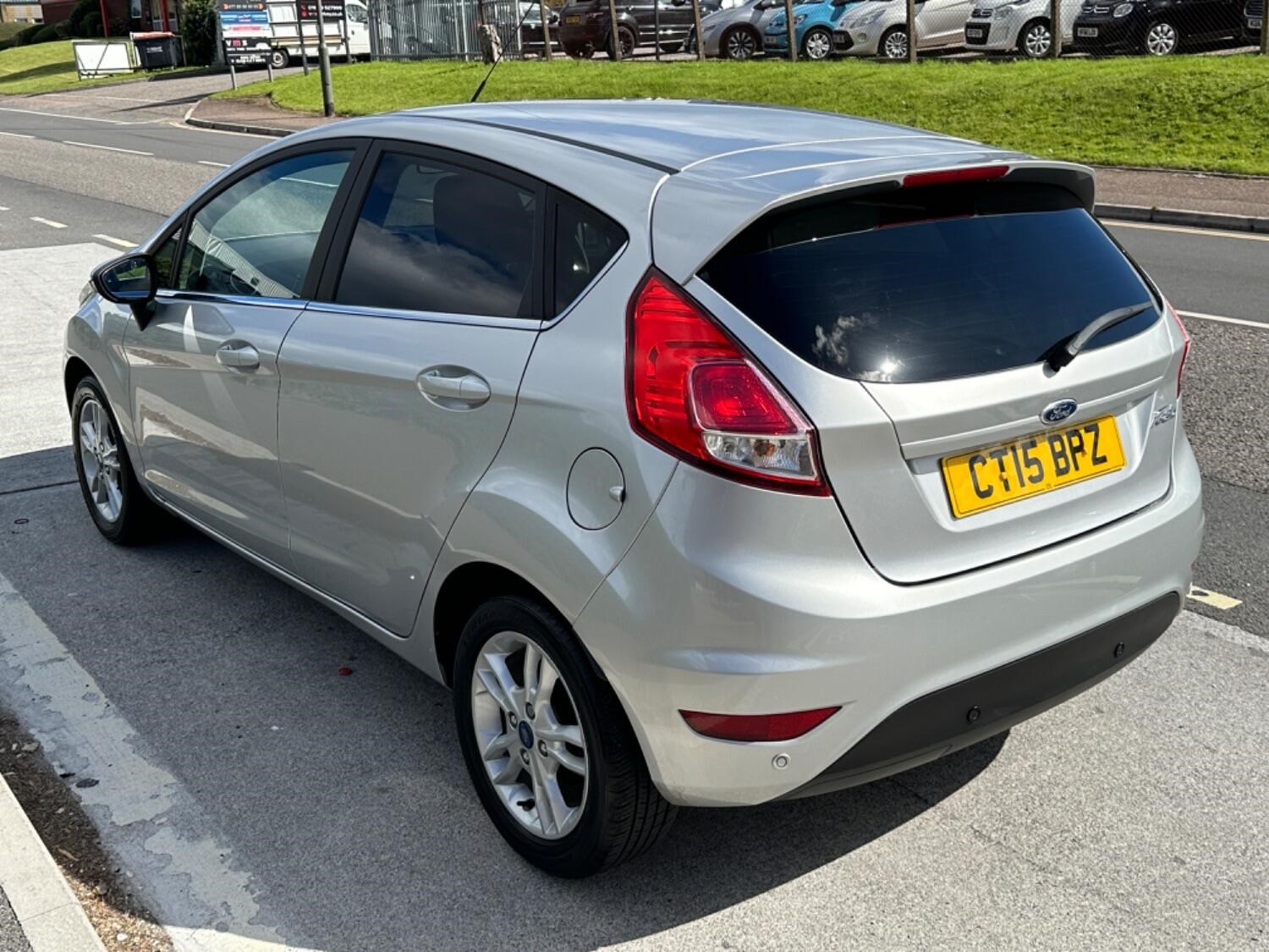 Ford Fiesta Listing Image