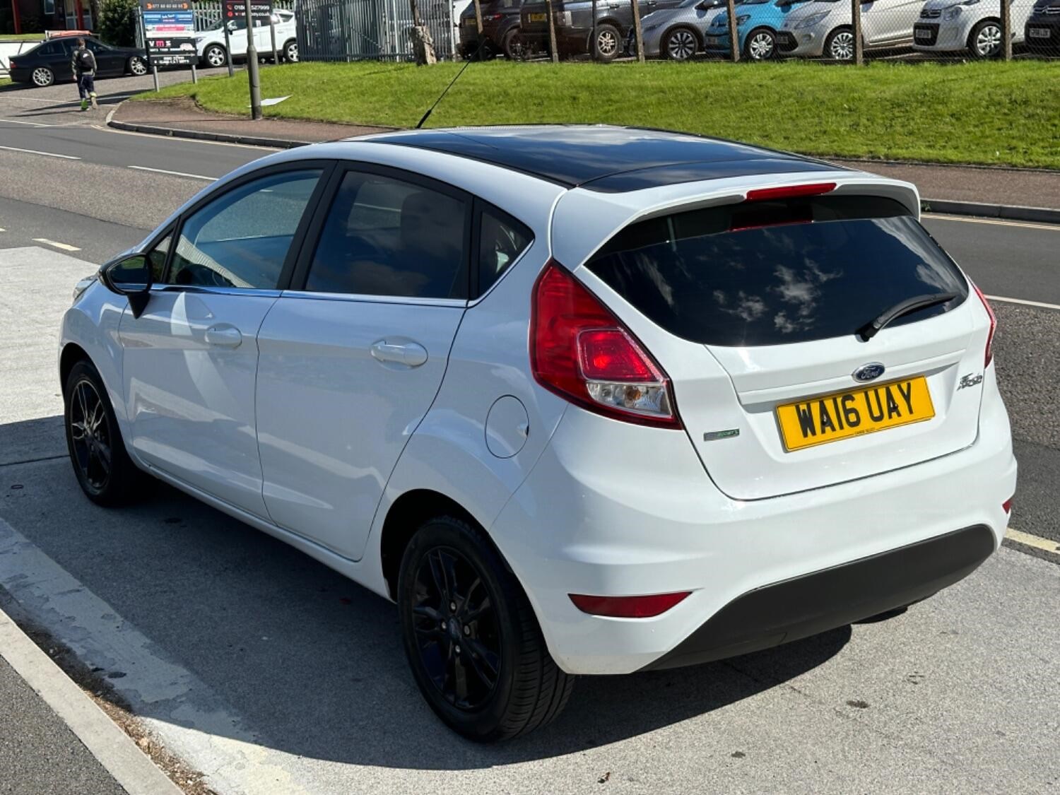 Ford Fiesta Listing Image