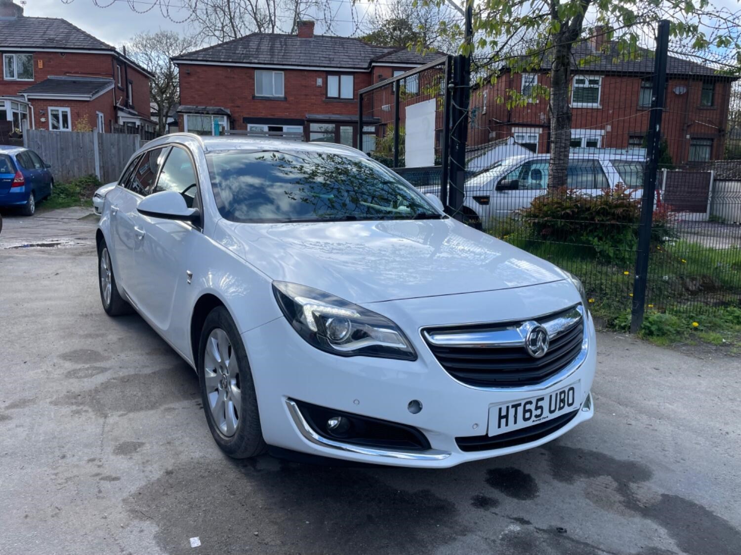 Vauxhall Insignia Listing Image