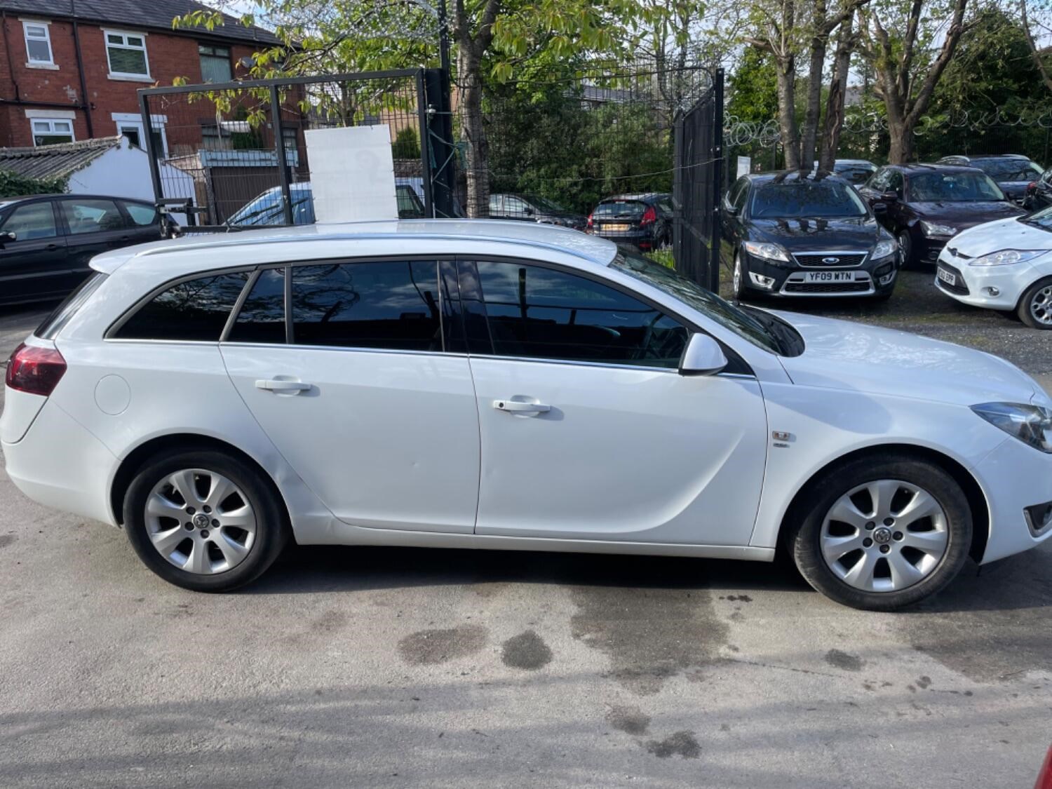 Vauxhall Insignia Listing Image