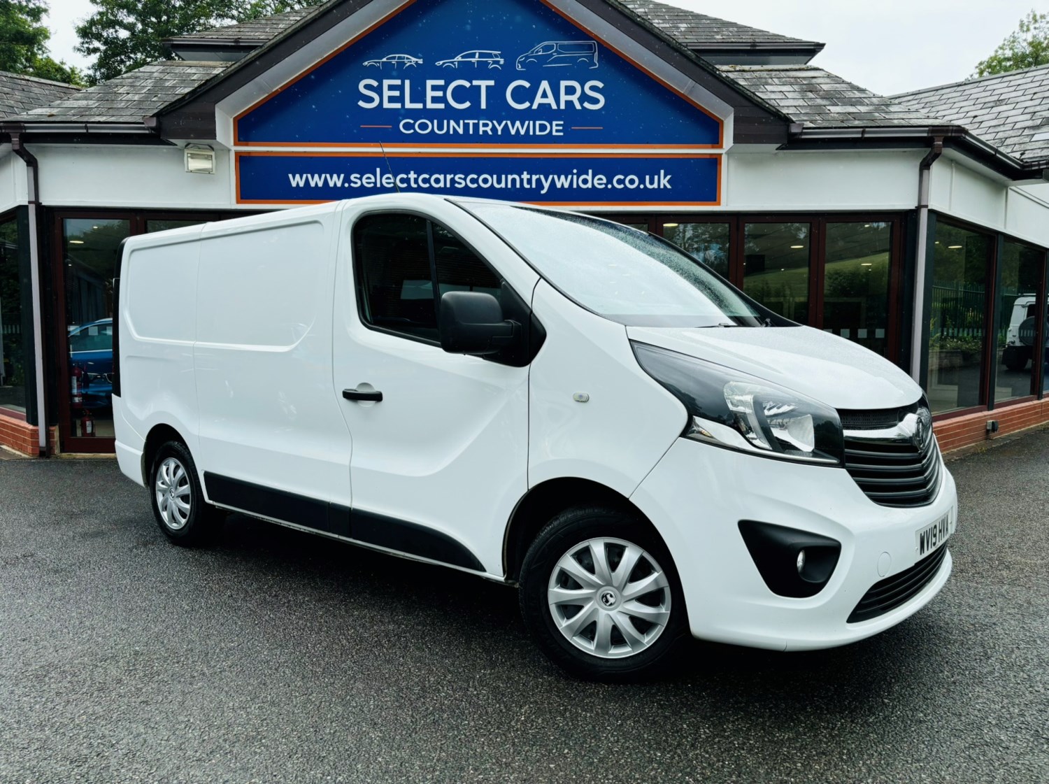 Vauxhall Vivaro Listing Image