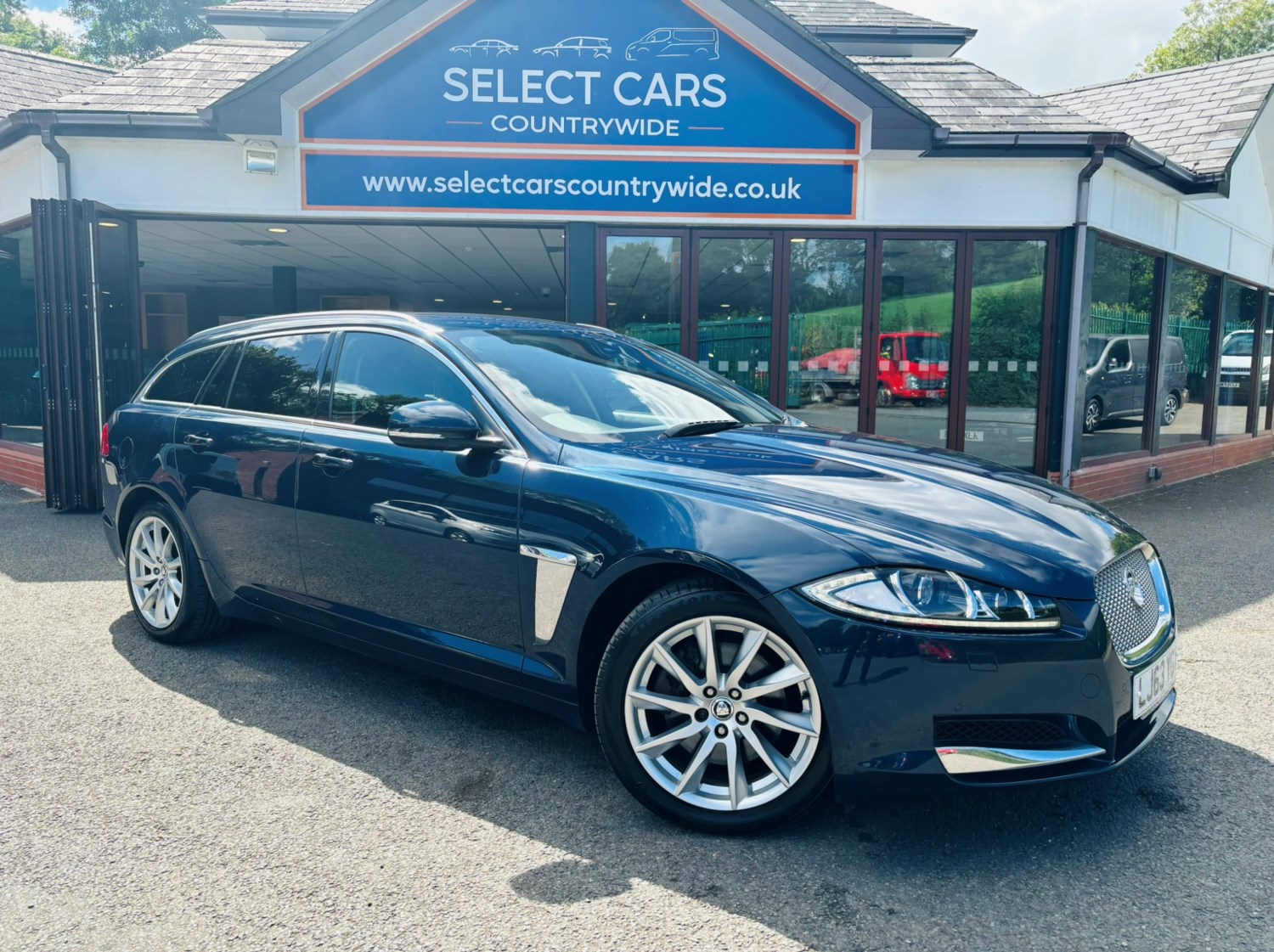 Jaguar XF Listing Image