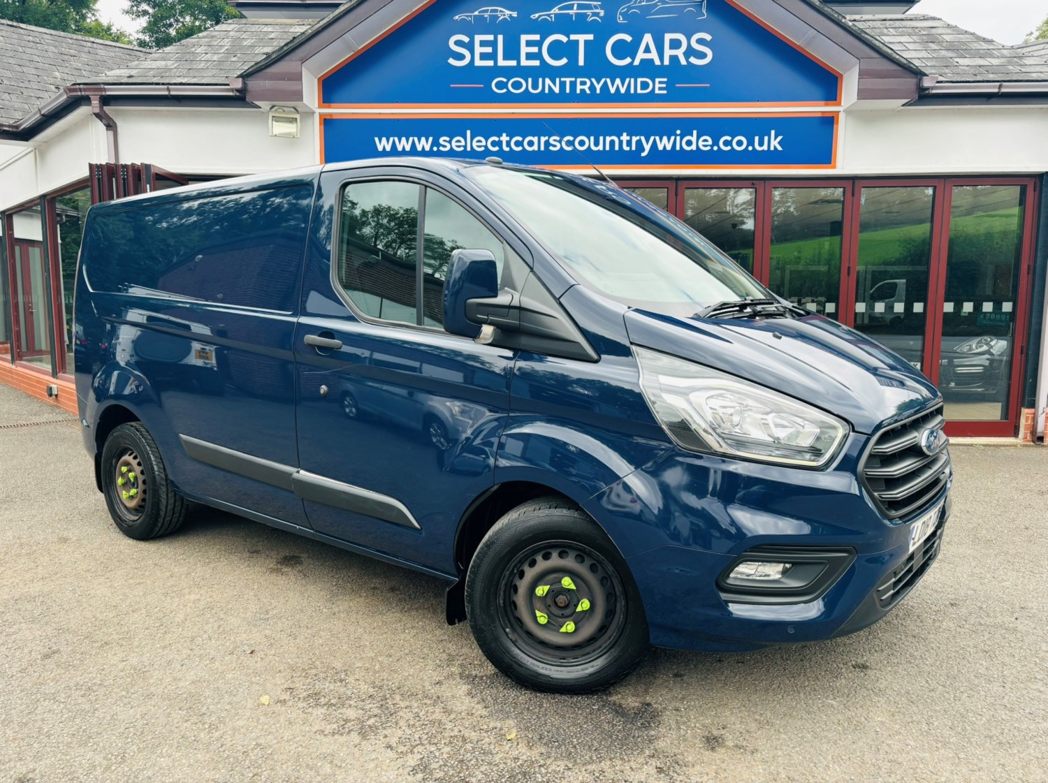 Ford Transit Custom Listing Image