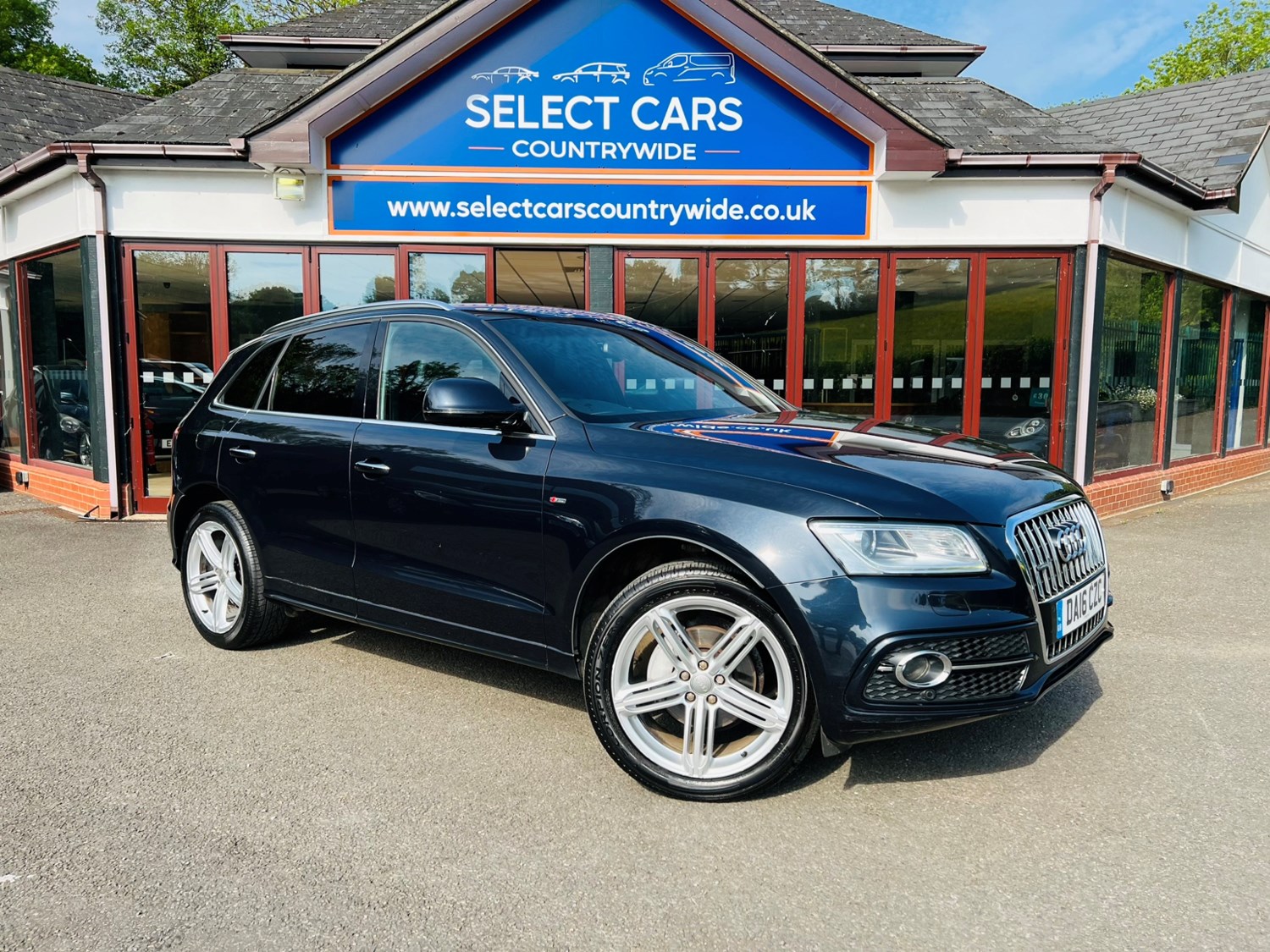 Audi Q5 Listing Image