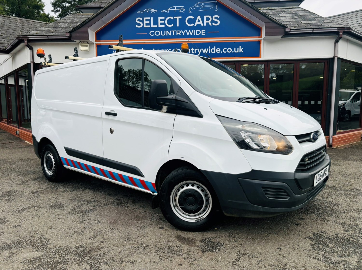 Ford Transit Custom Listing Image