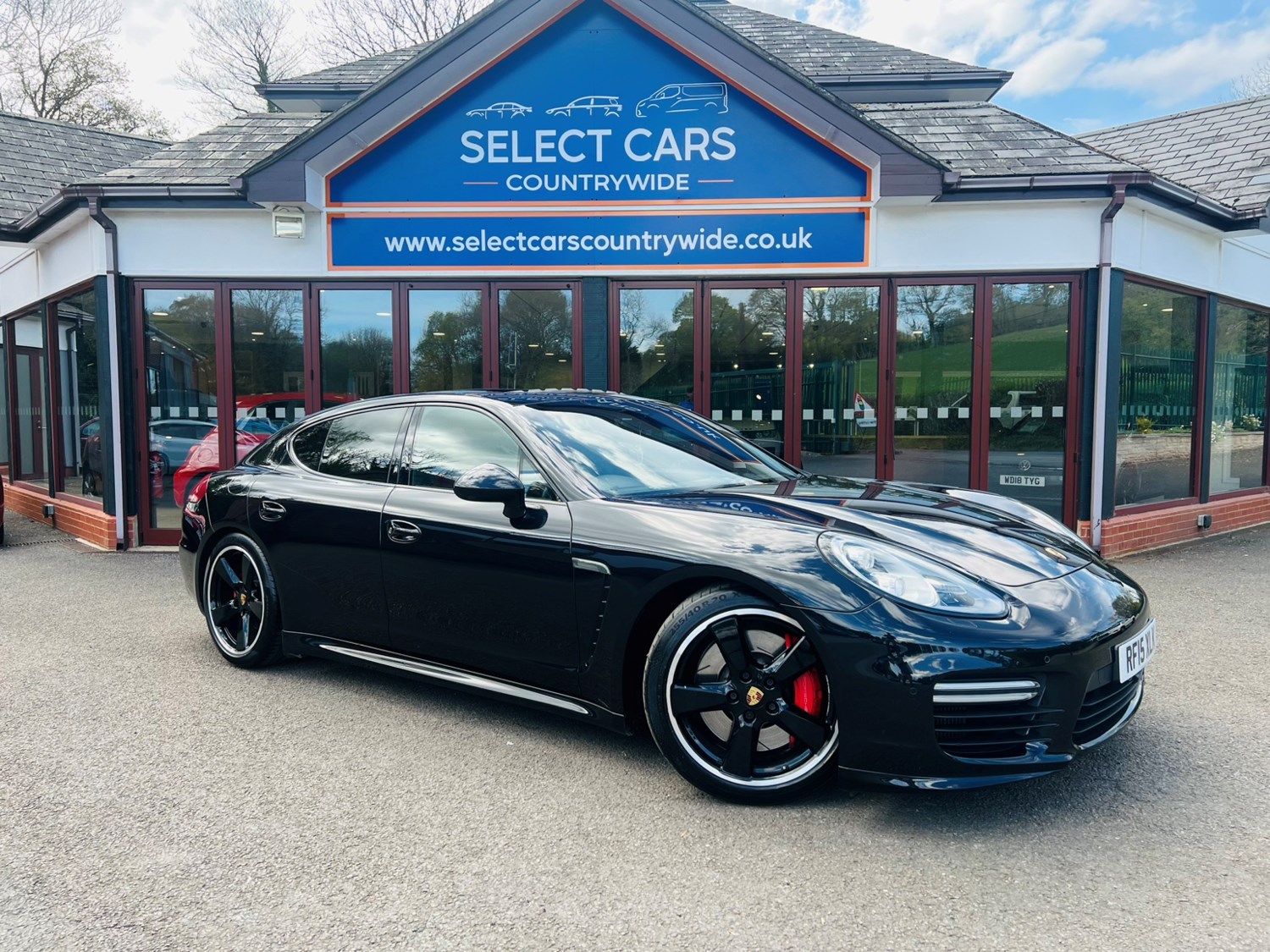 Porsche Panamera Listing Image