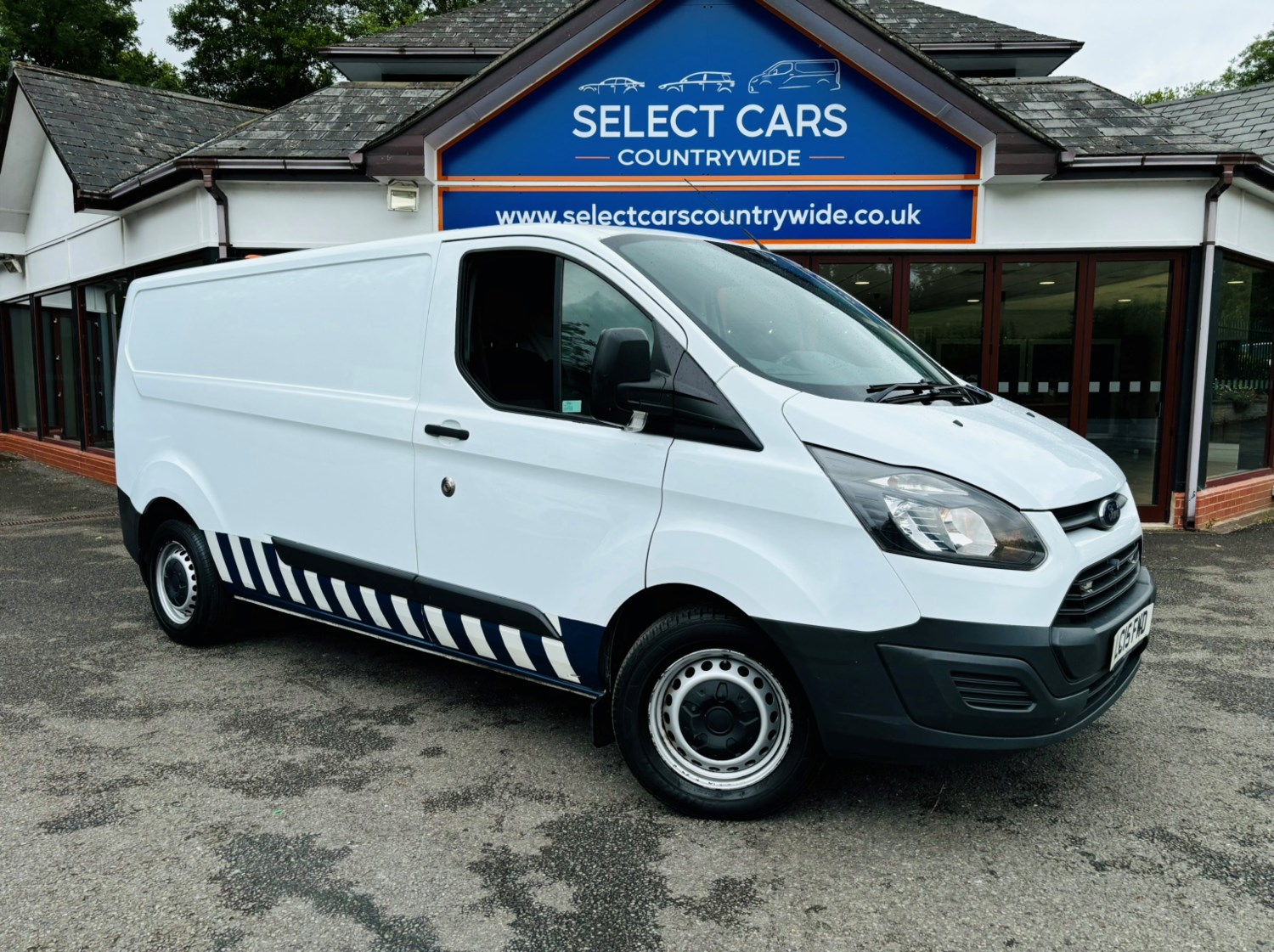 Ford Transit Custom Listing Image