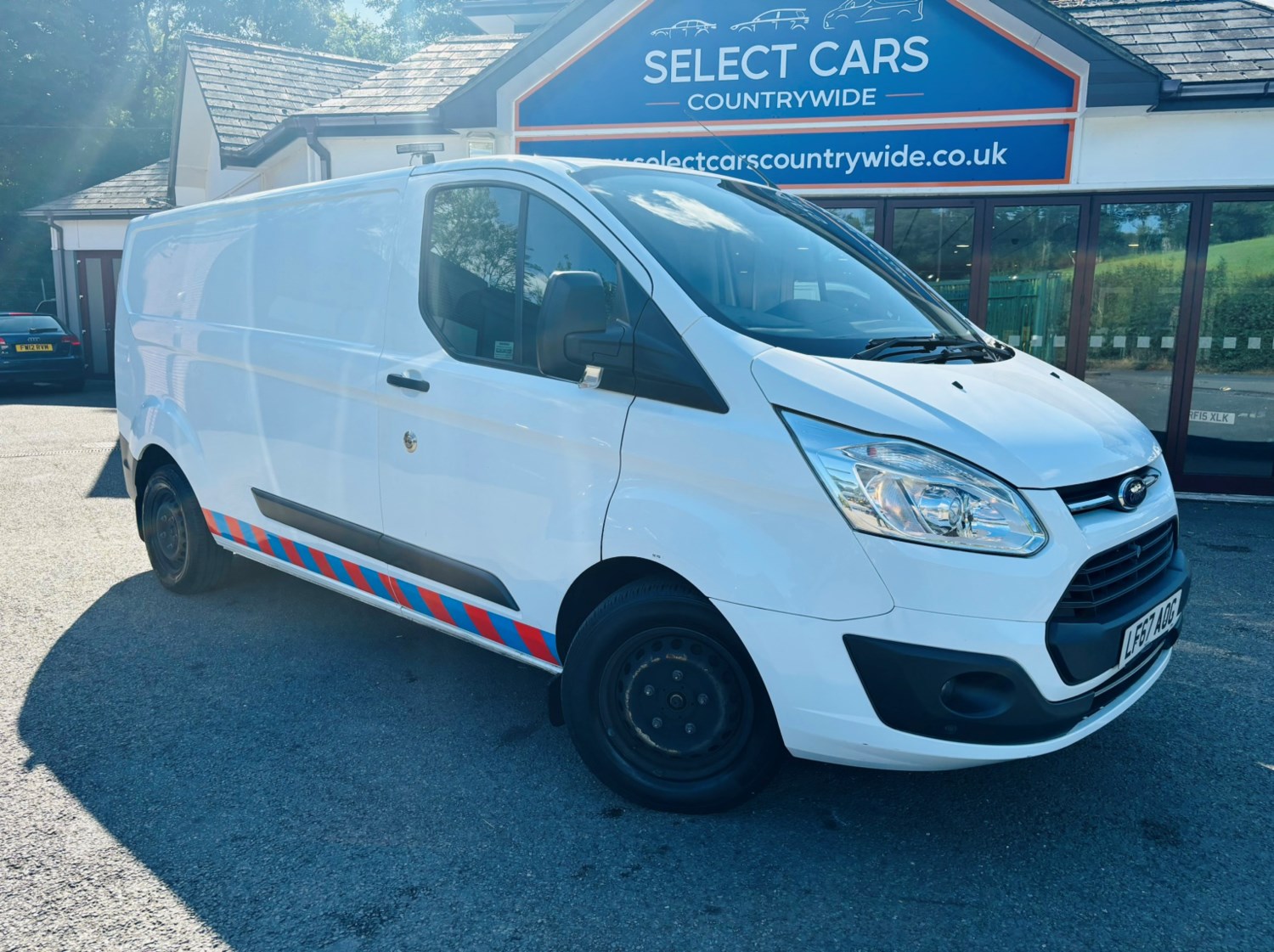 Ford Transit Custom Listing Image